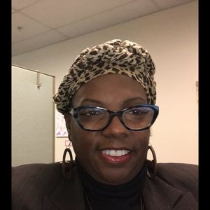 Meet your Posher, Chanel